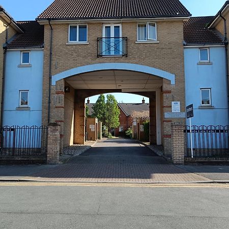 Excel Single Room - 5Mins To Excel & 10Mins To Canary Wharf Лондон Экстерьер фото